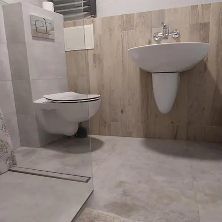 Zakatek Nad Jeziorem