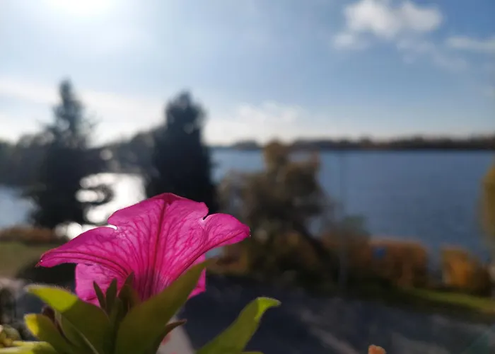 Zakątek Nad Jeziorem *